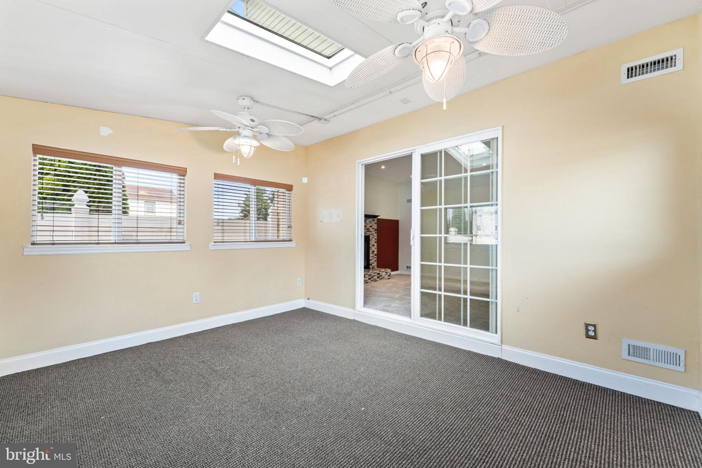 59 Dunhill Dr Property Photo 17