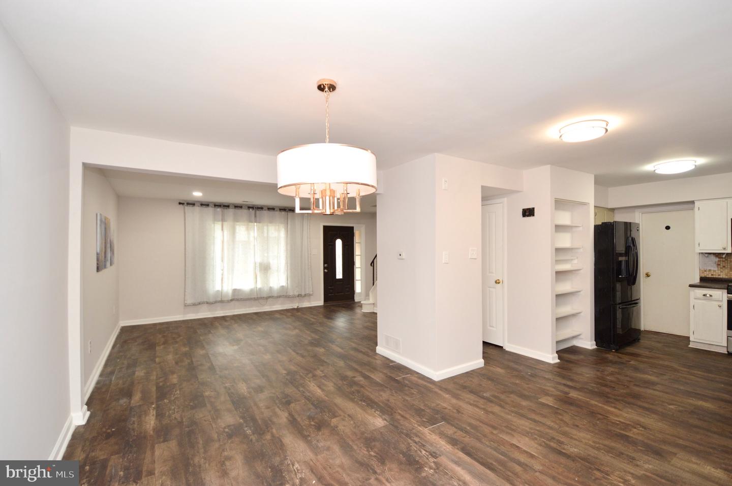 1711 Brentwood Pl Property Photo 4