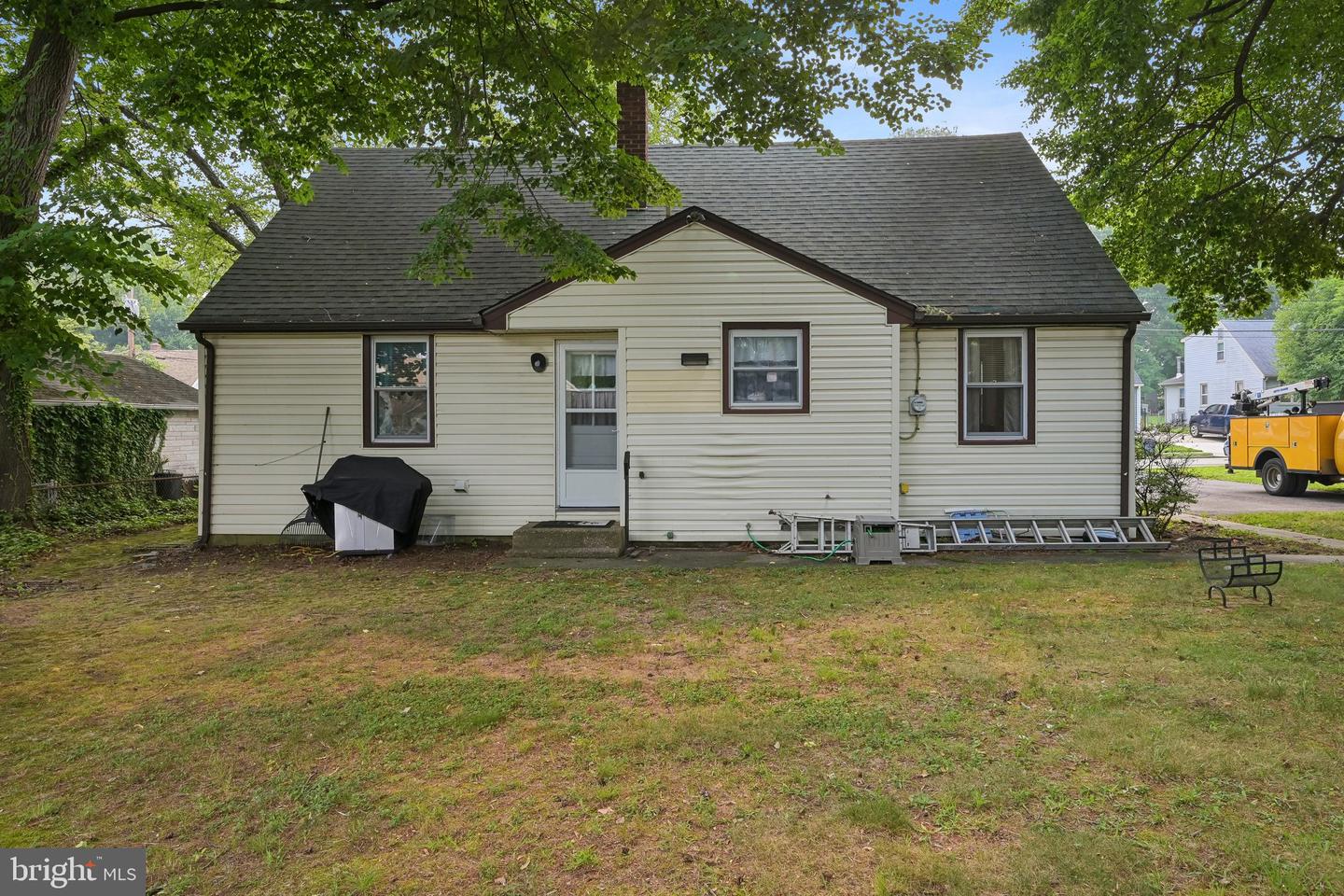 902 Spruce Ave Property Photo 21