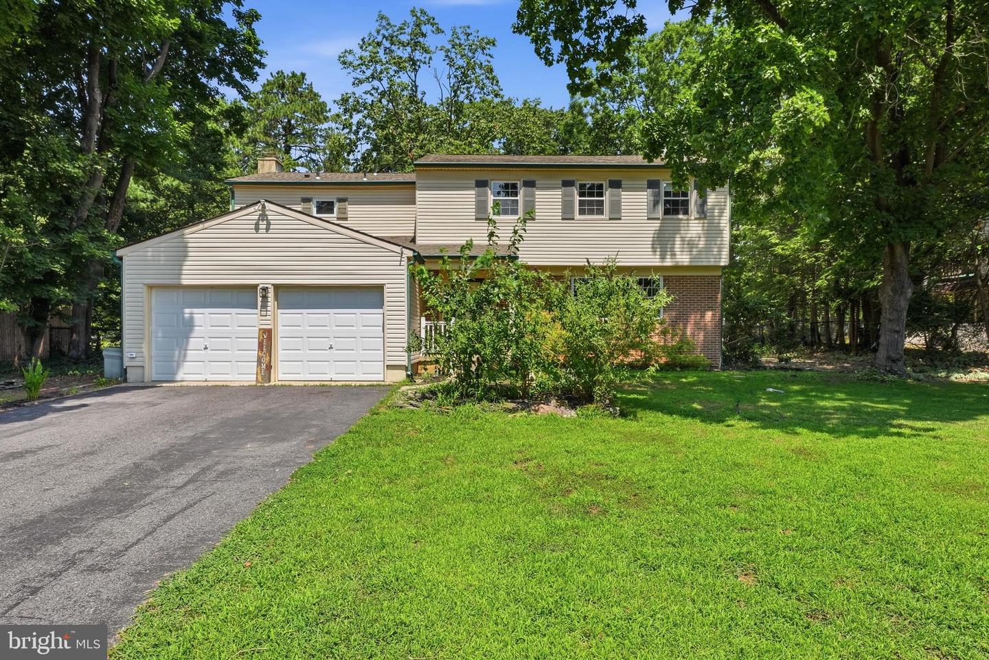 17 Briarwood Dr Property Photo 1