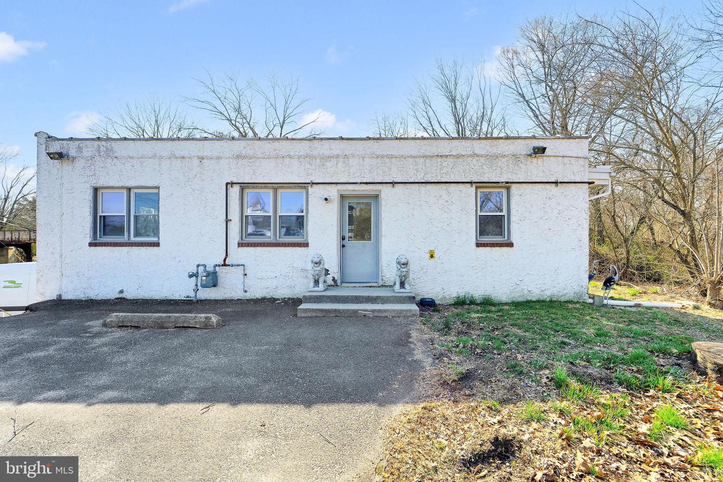 601-607 White Horse Pike Property Photo 2