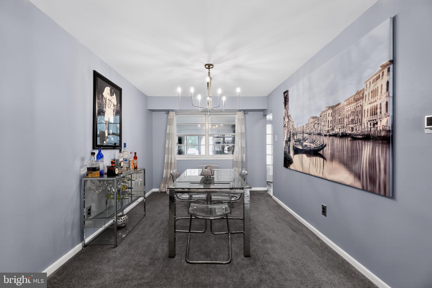 1802 Winding Way Property Photo 8