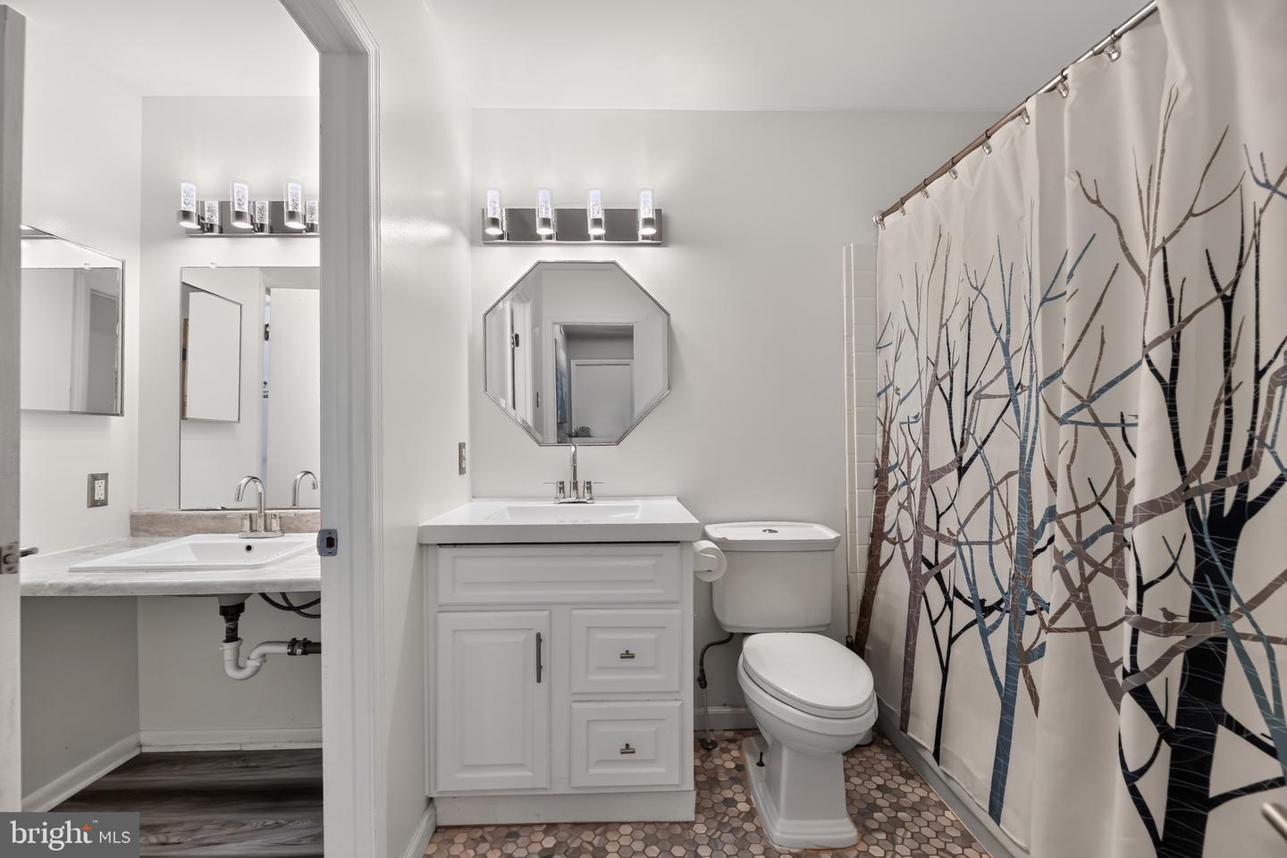 1802 Winding Way Property Photo 19