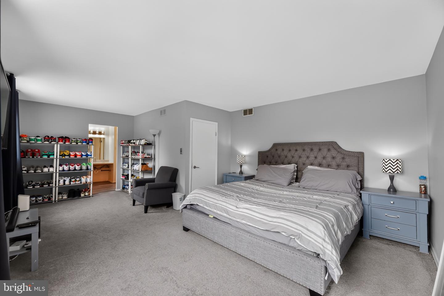 1802 Winding Way Property Photo 20