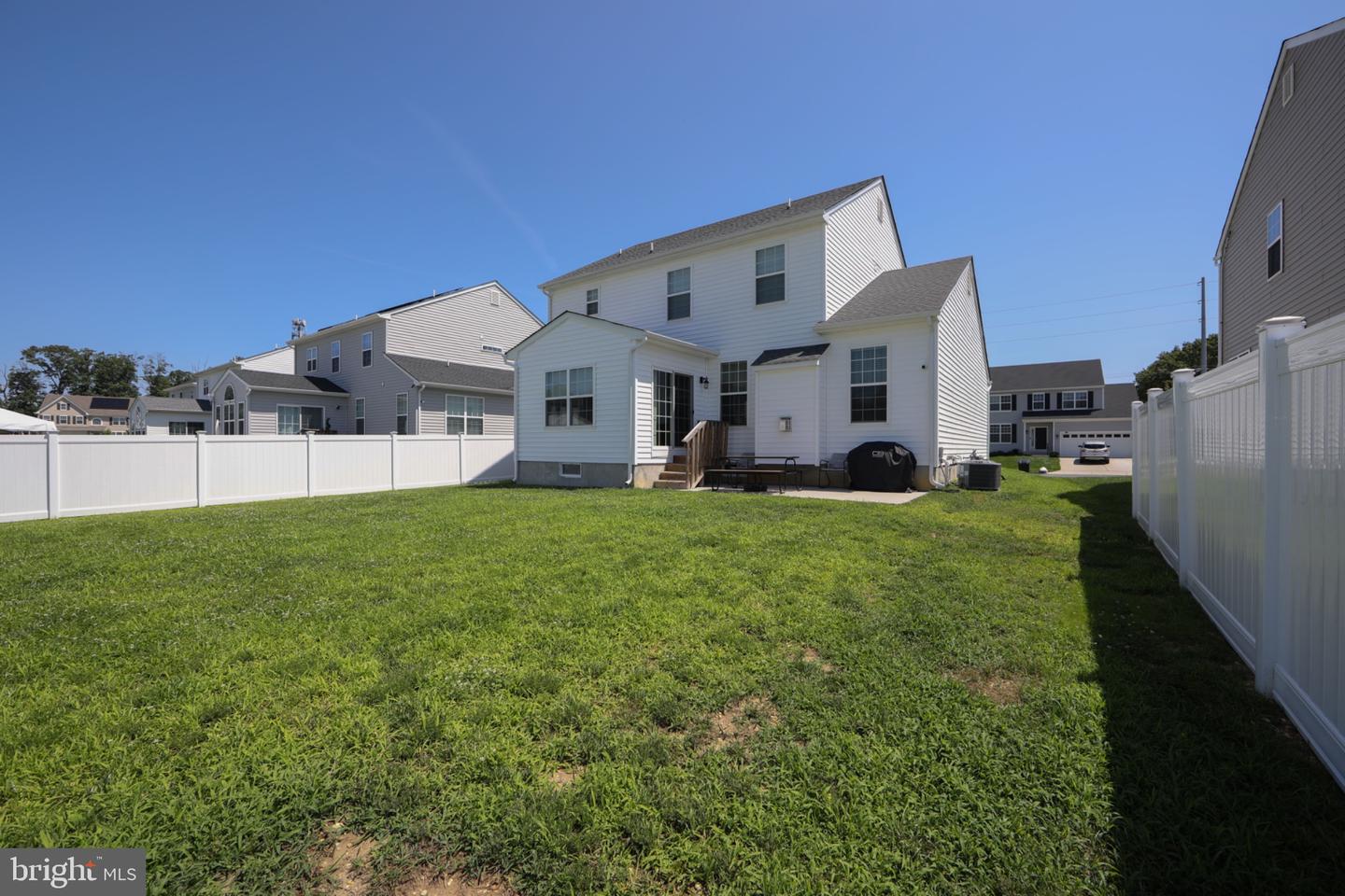 8 Cayuga Way Property Photo 8