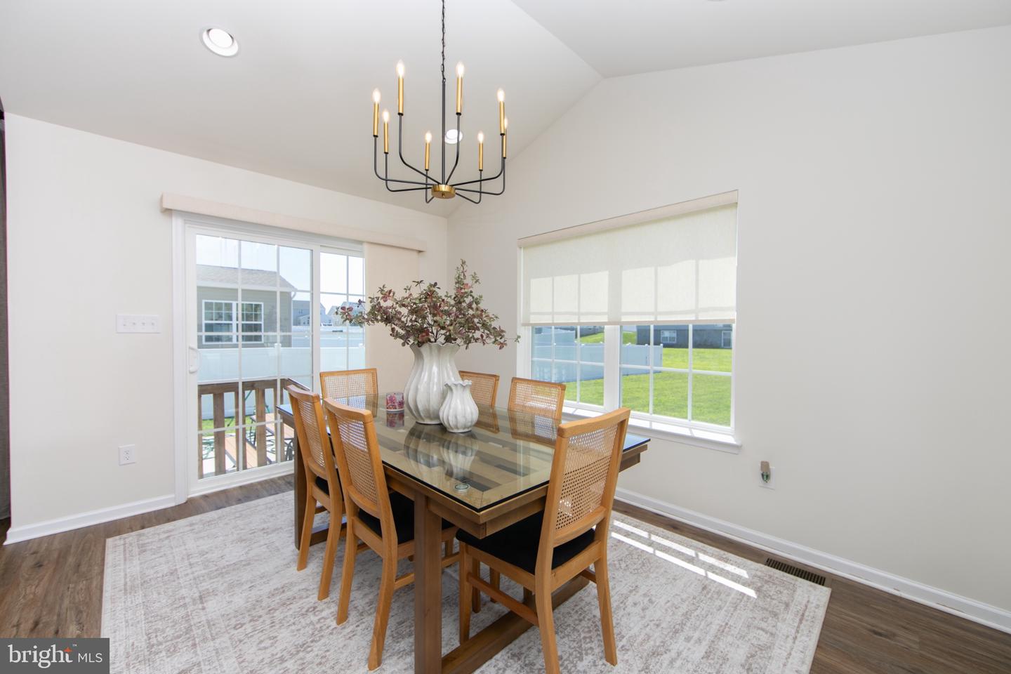 8 Cayuga Way Property Photo 15