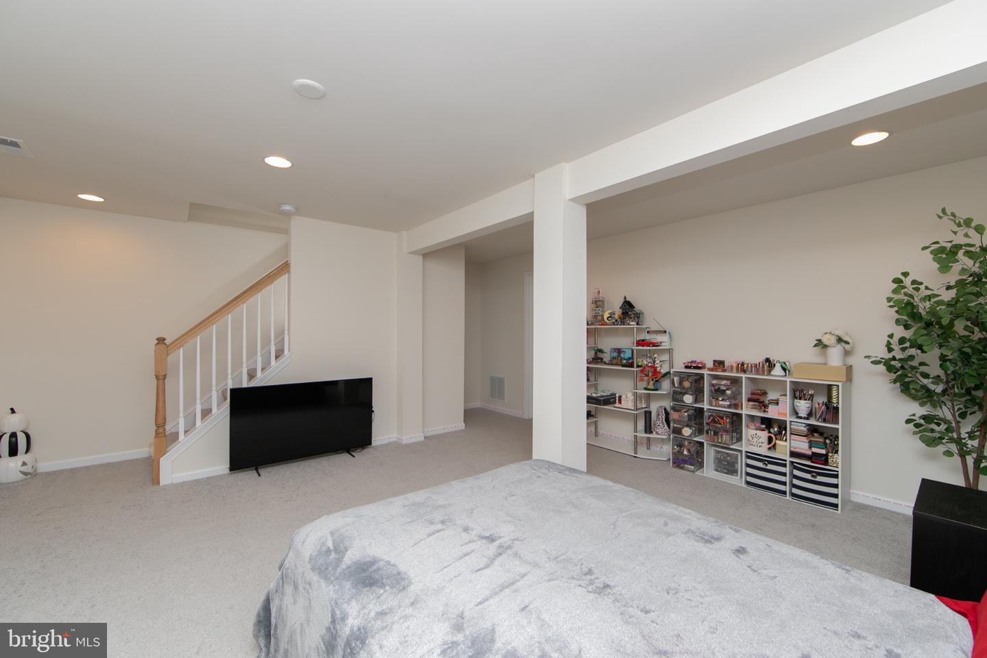 8 Cayuga Way Property Photo 19