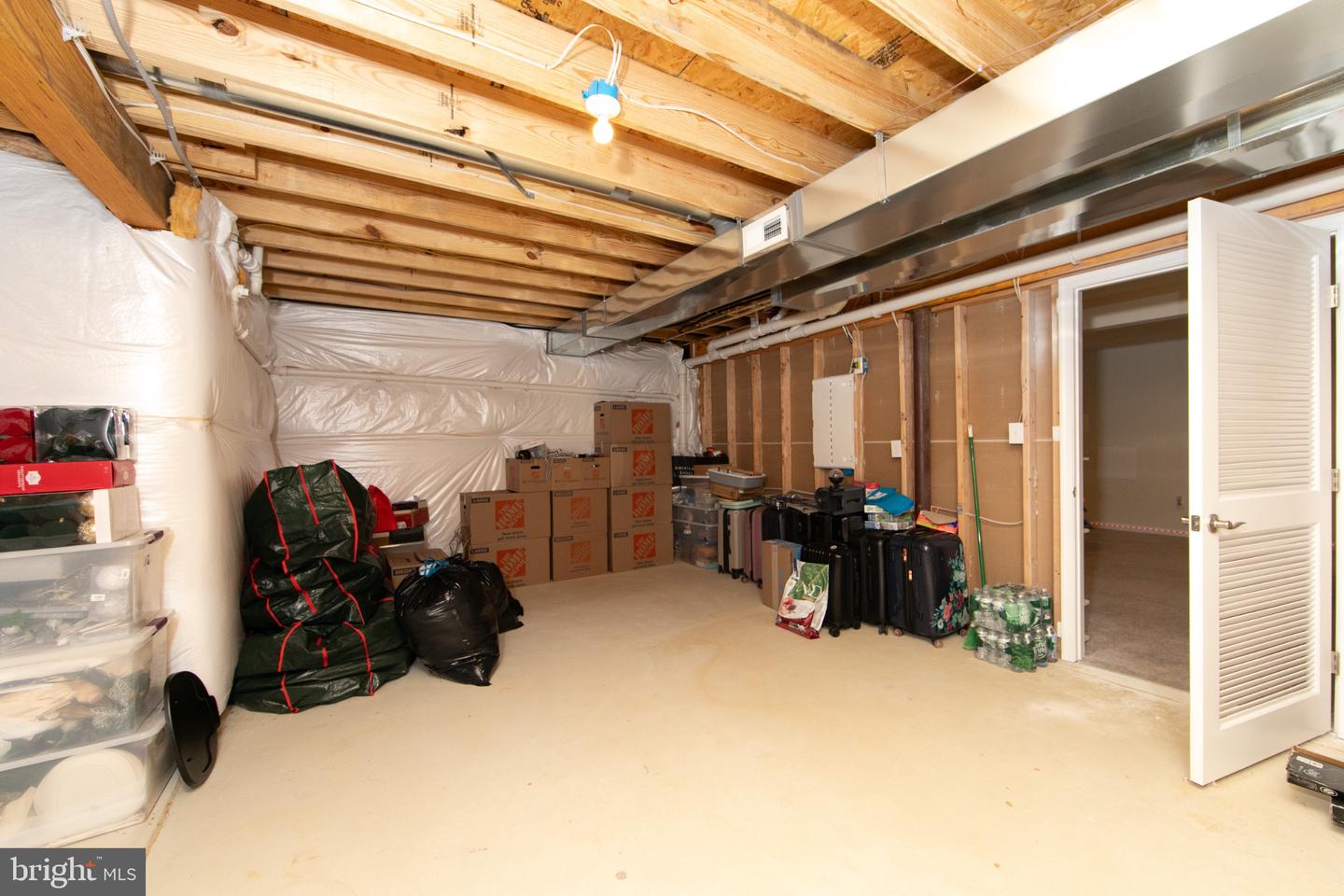 8 Cayuga Way Property Photo 22