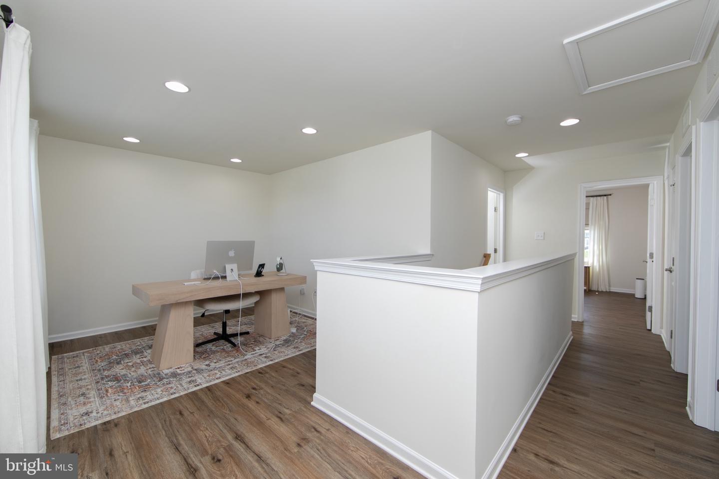 8 Cayuga Way Property Photo 32