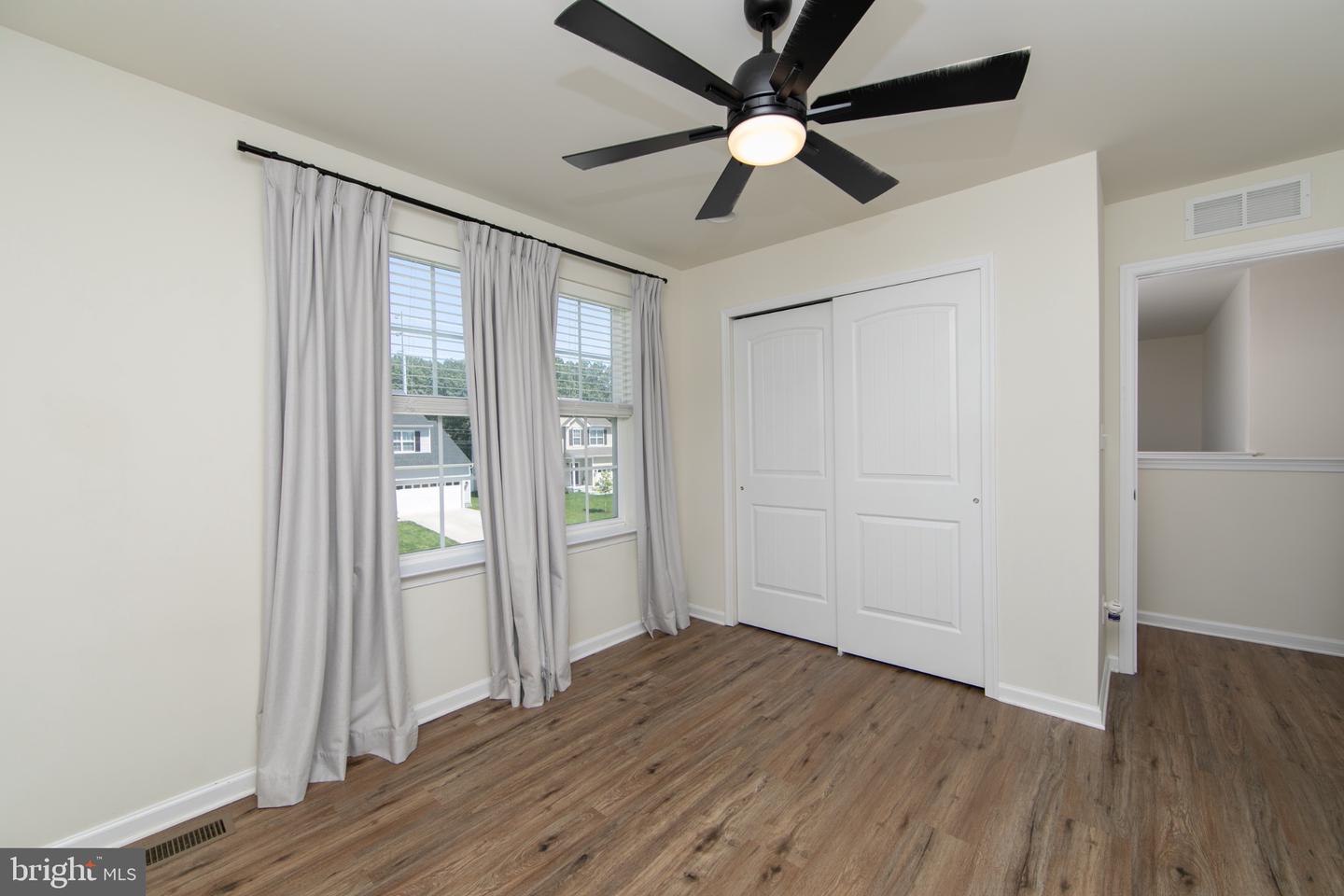 8 Cayuga Way Property Photo 37