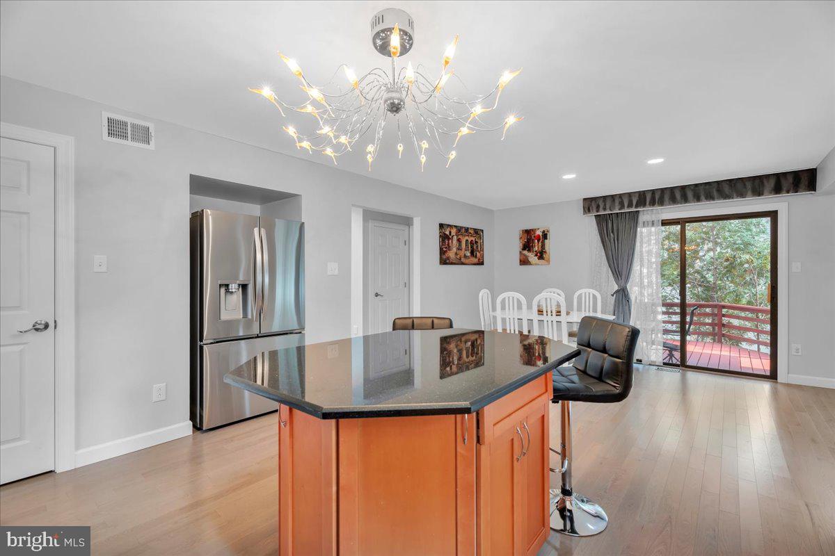 4 Johnson Ln Property Photo 10