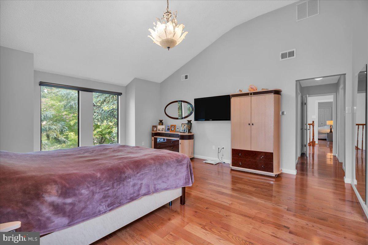 4 Johnson Ln Property Photo 21