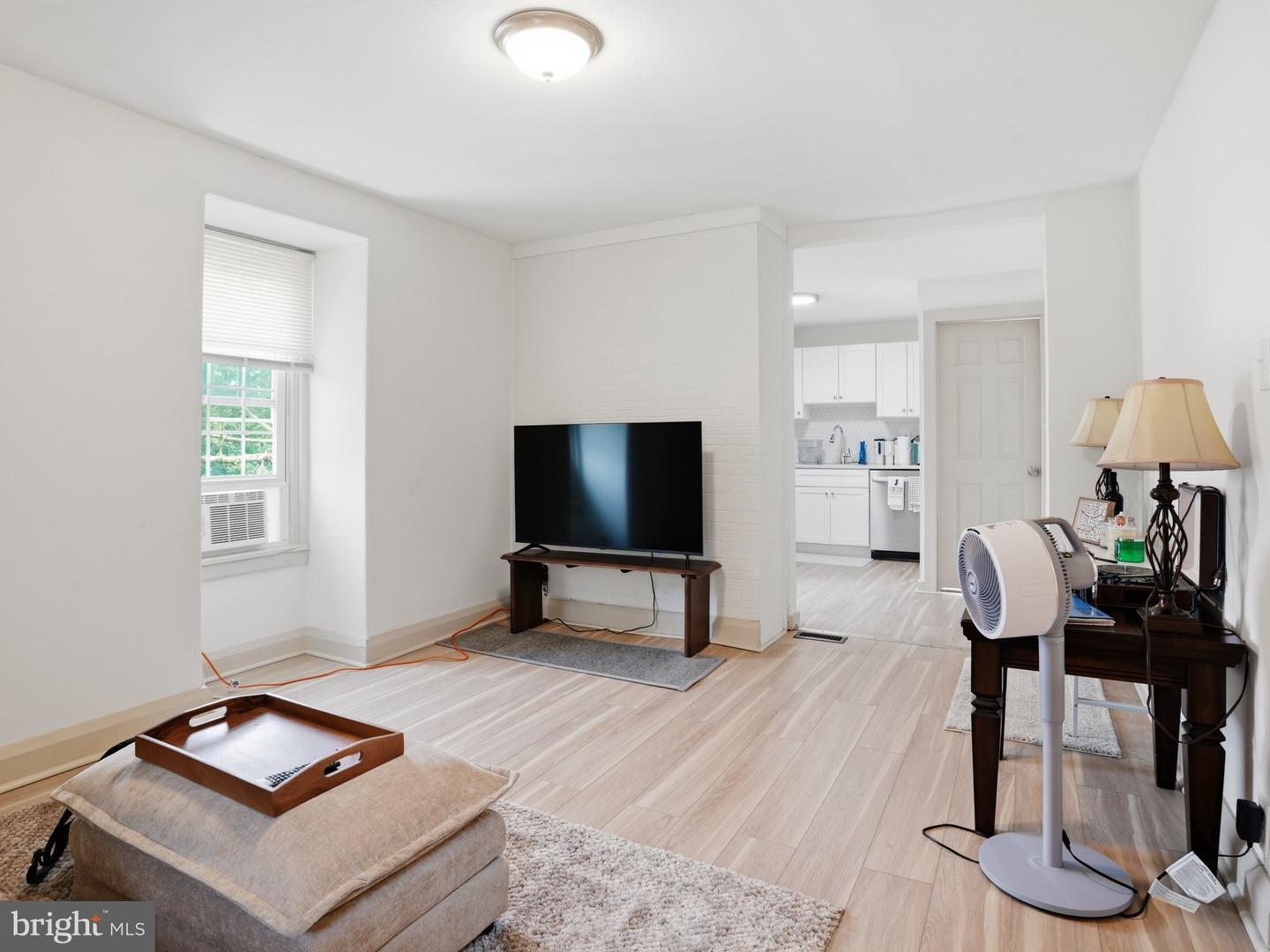 100 POTTER ST #6 Property Photo 1