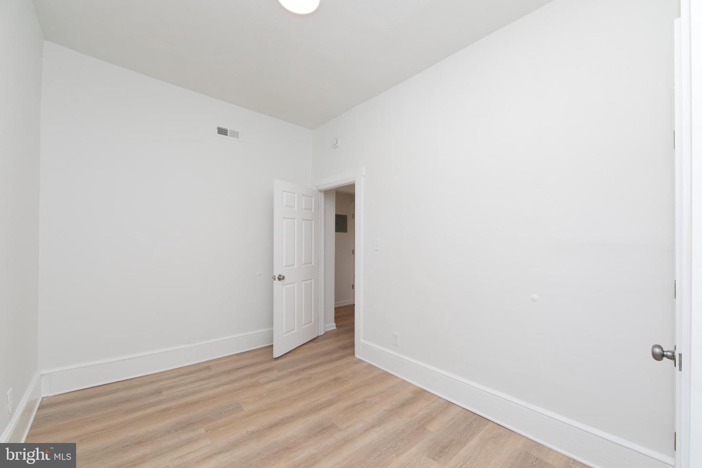 9 E Holly Ave #apt 4 Property Photo 14