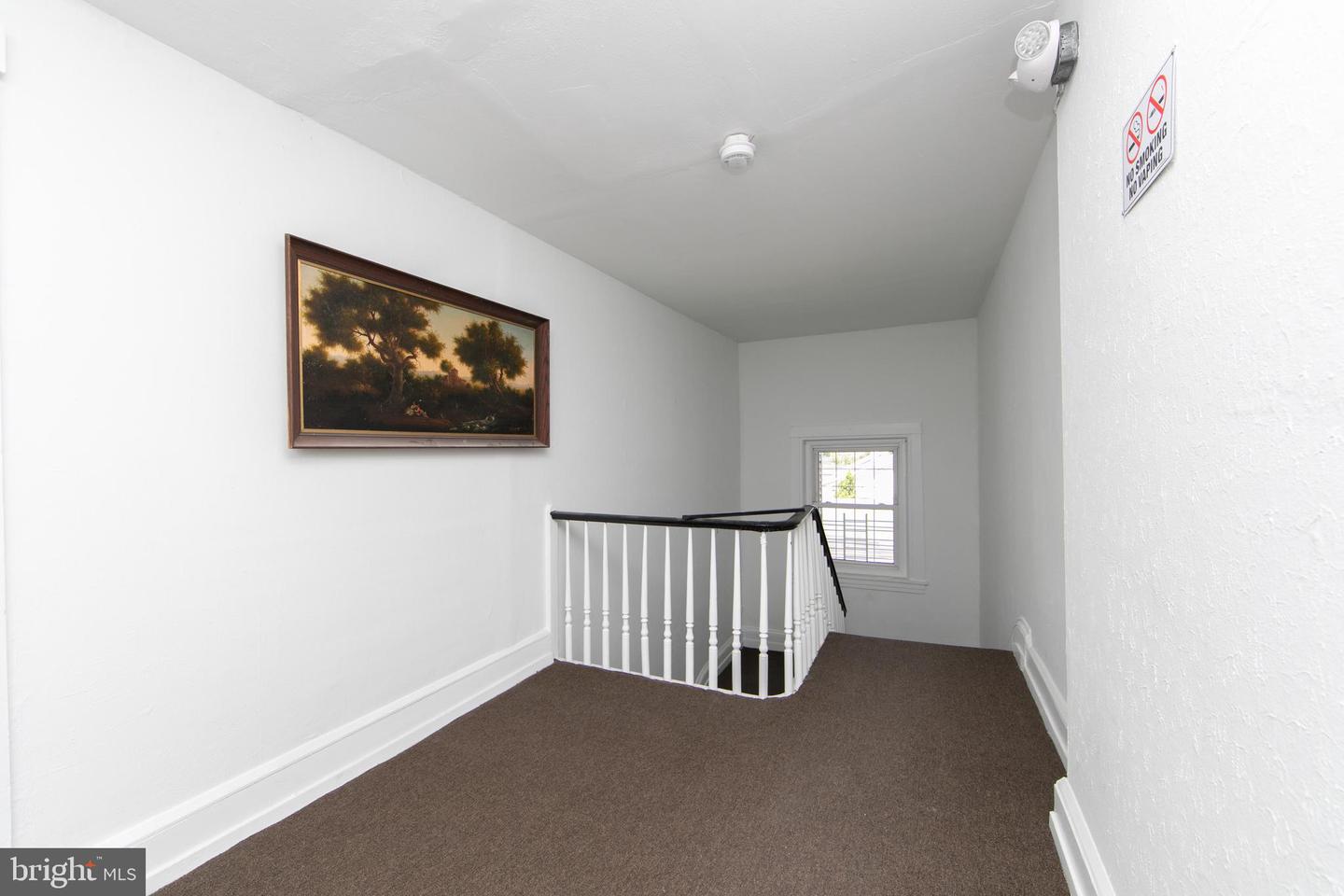 9 E Holly Ave #apt 4 Property Photo 23