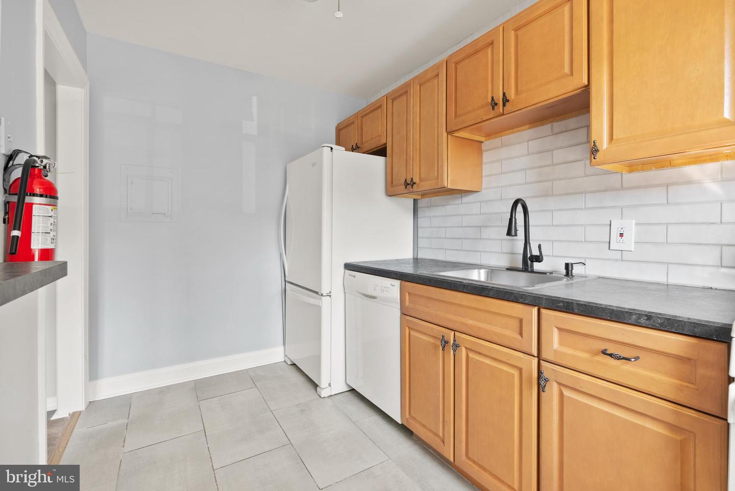 114f Cherry Parke Property Photo 8