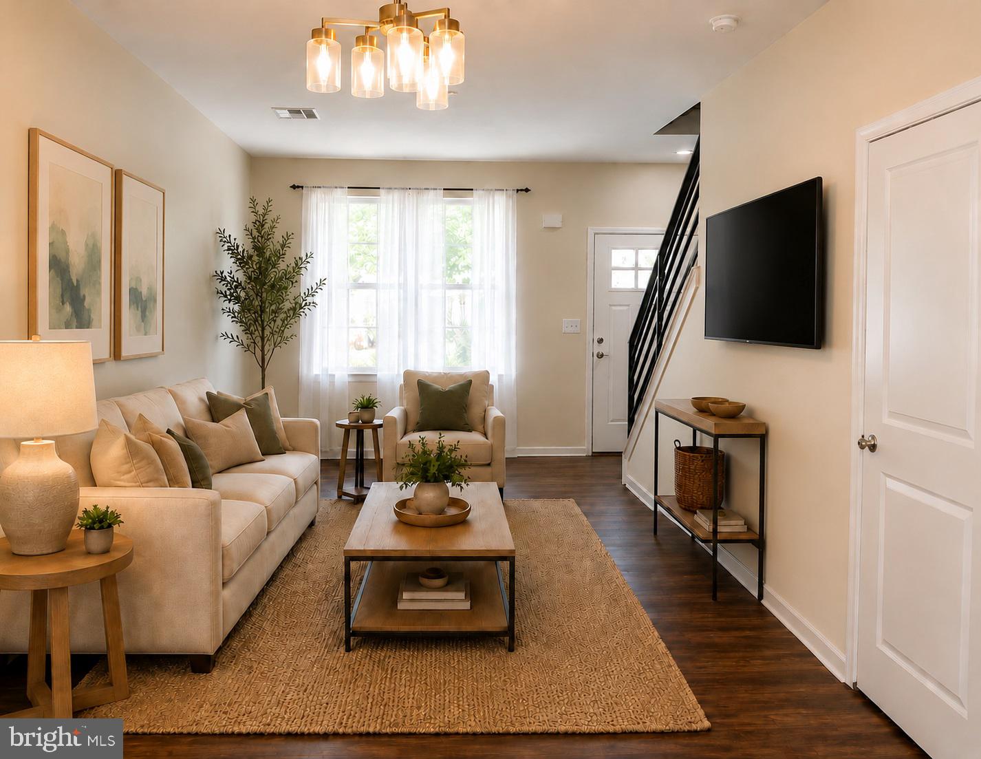 21 Rowand Way E Property Photo 10