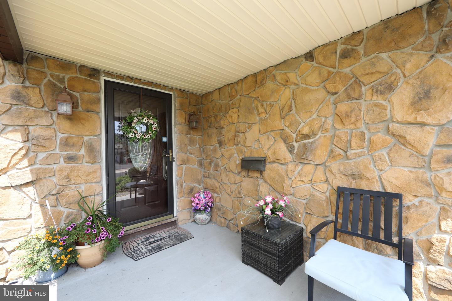 2 Clark Dr Property Photo 3