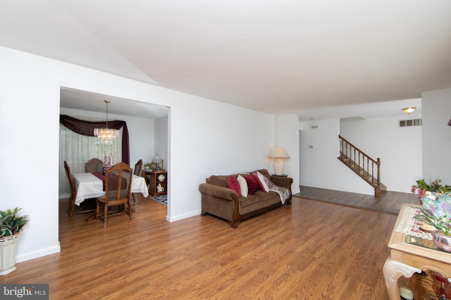 2 Clark Dr Property Photo 9