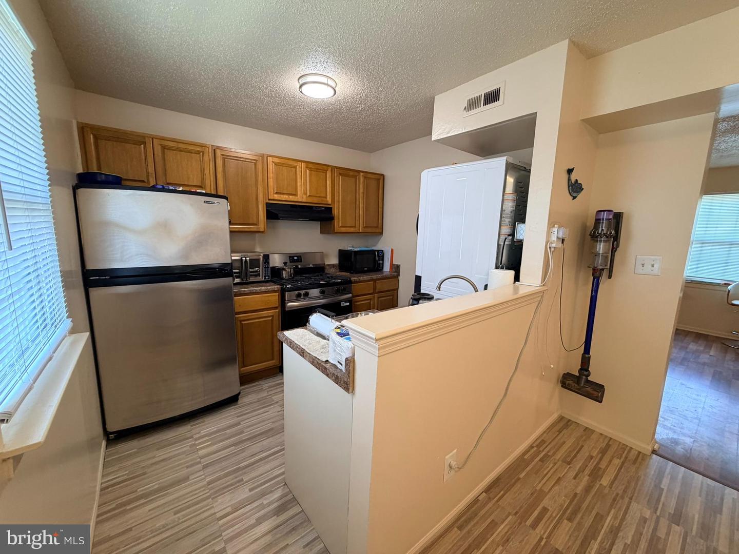 100 Park Blvd #20c Property Photo 7