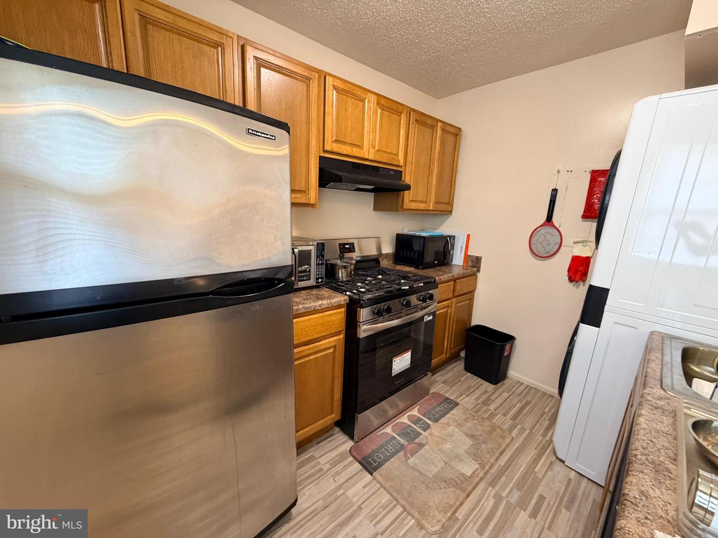 100 Park Blvd #20c Property Photo 8