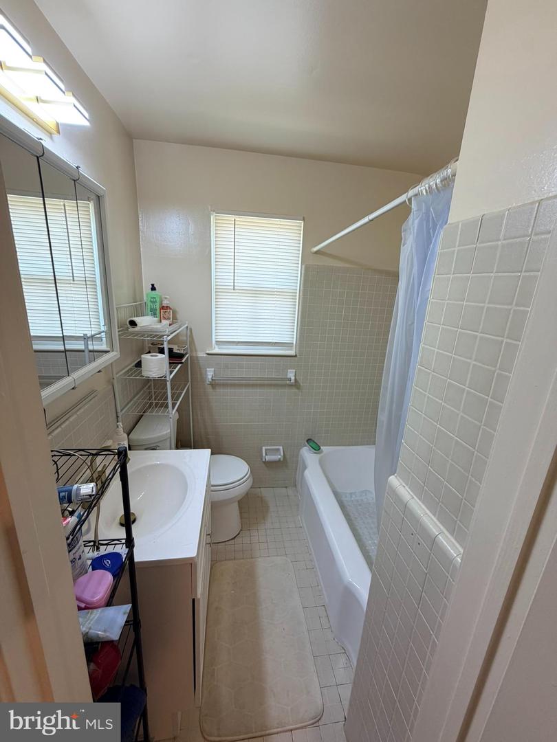 100 Park Blvd #20c Property Photo 10