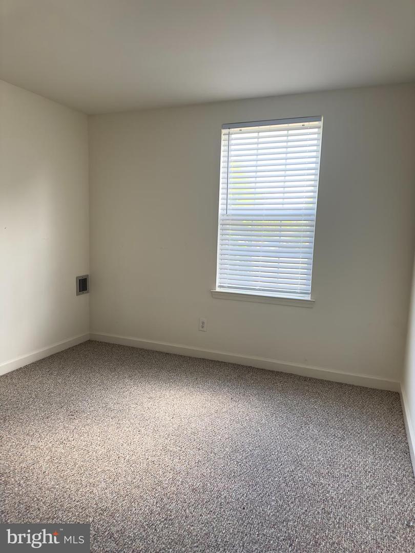131 Roosevelt Blvd Property Photo 8