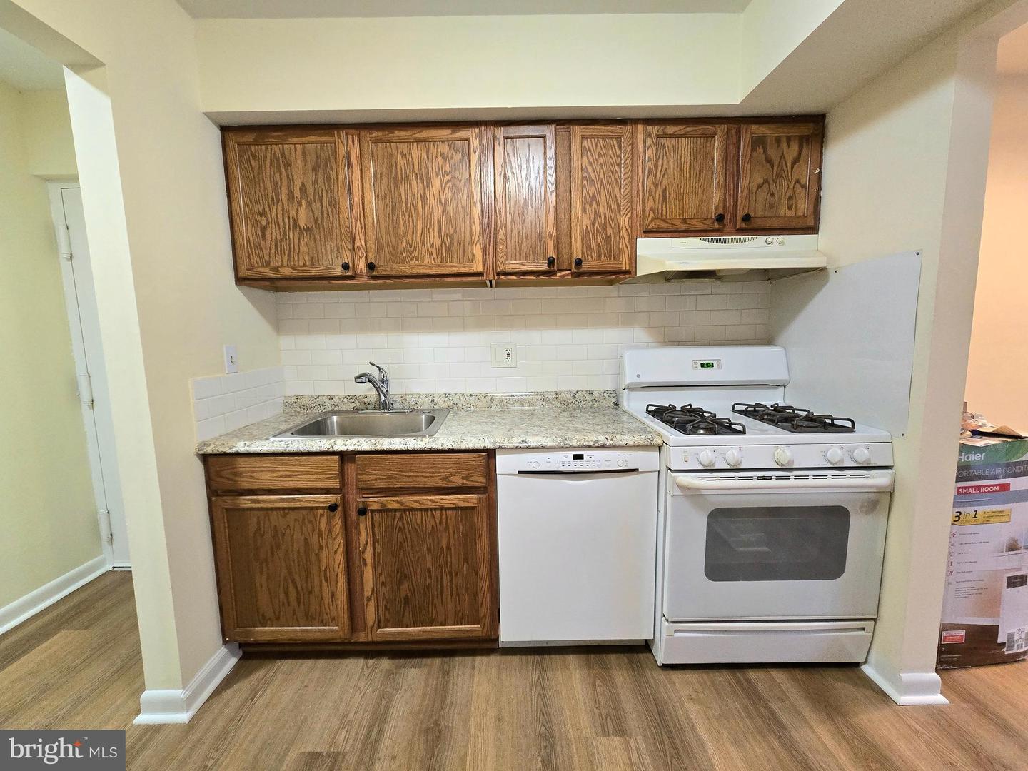 114 Van Buren Rd #5 Property Photo 6