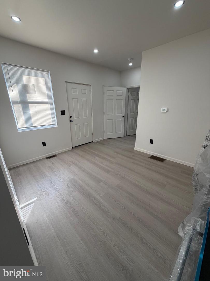 3720 Westfield Ave #b Property Photo 4