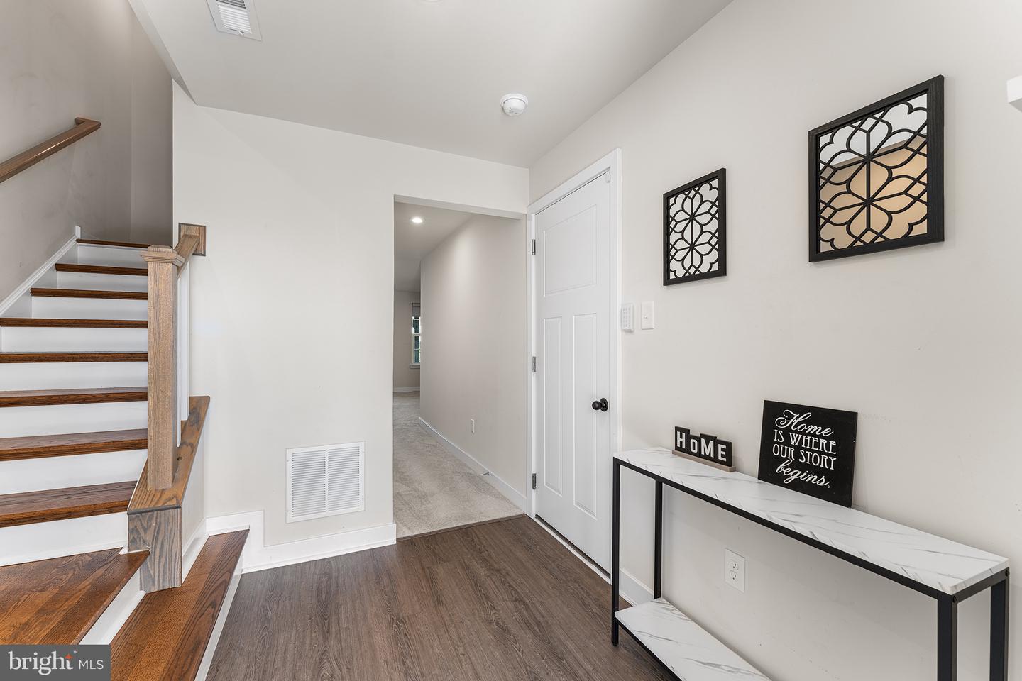 172 Freedom Way Property Photo 3
