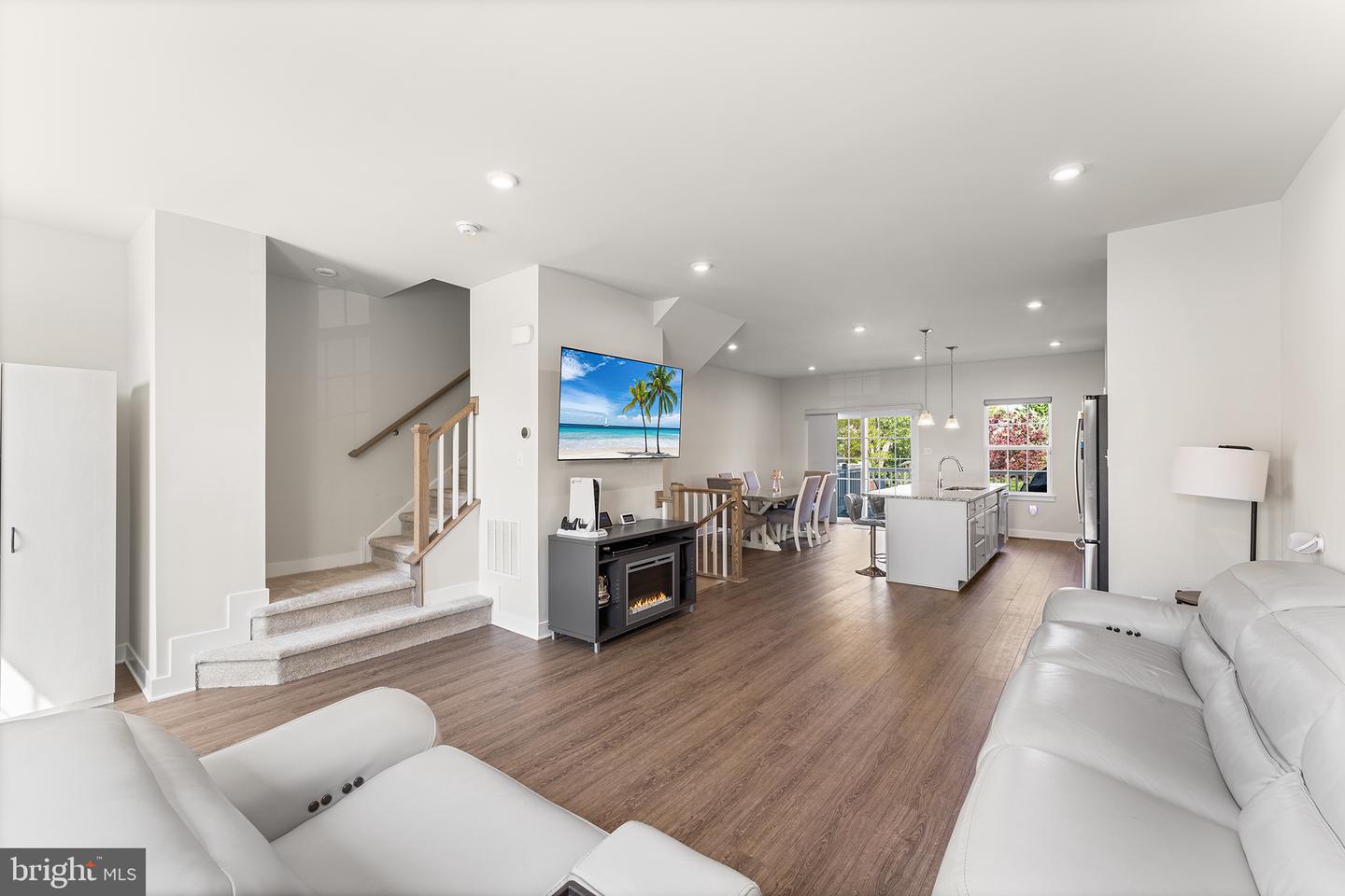 172 Freedom Way Property Photo 17