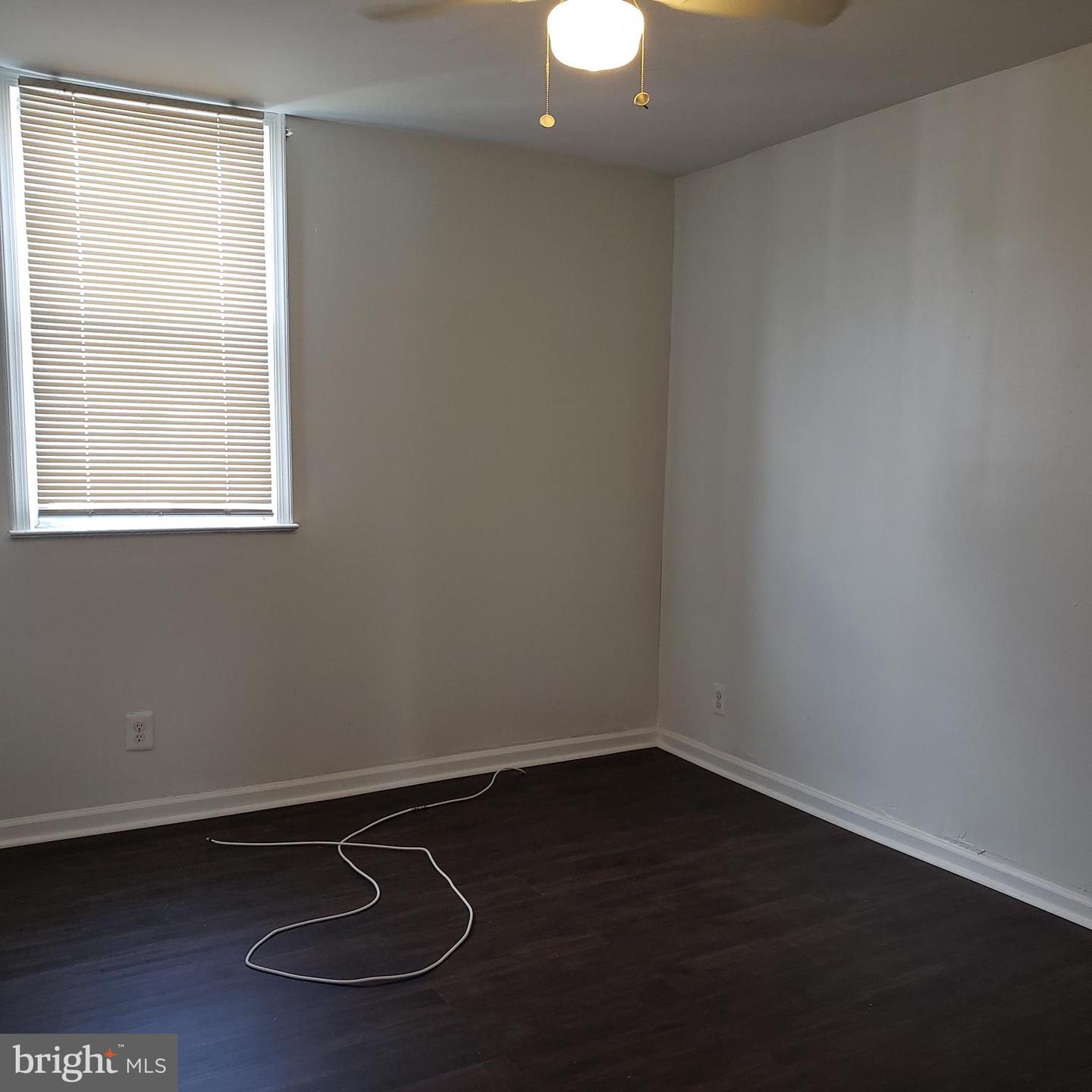 931 W Browning Rd Property Photo 9