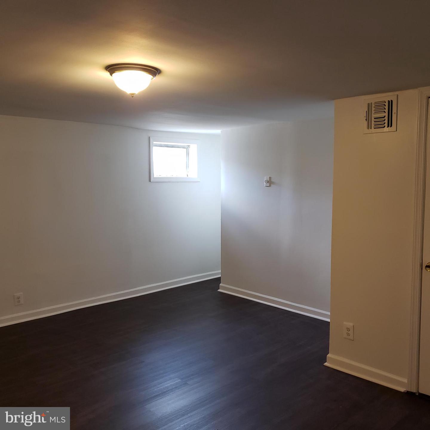931 W Browning Rd Property Photo 11