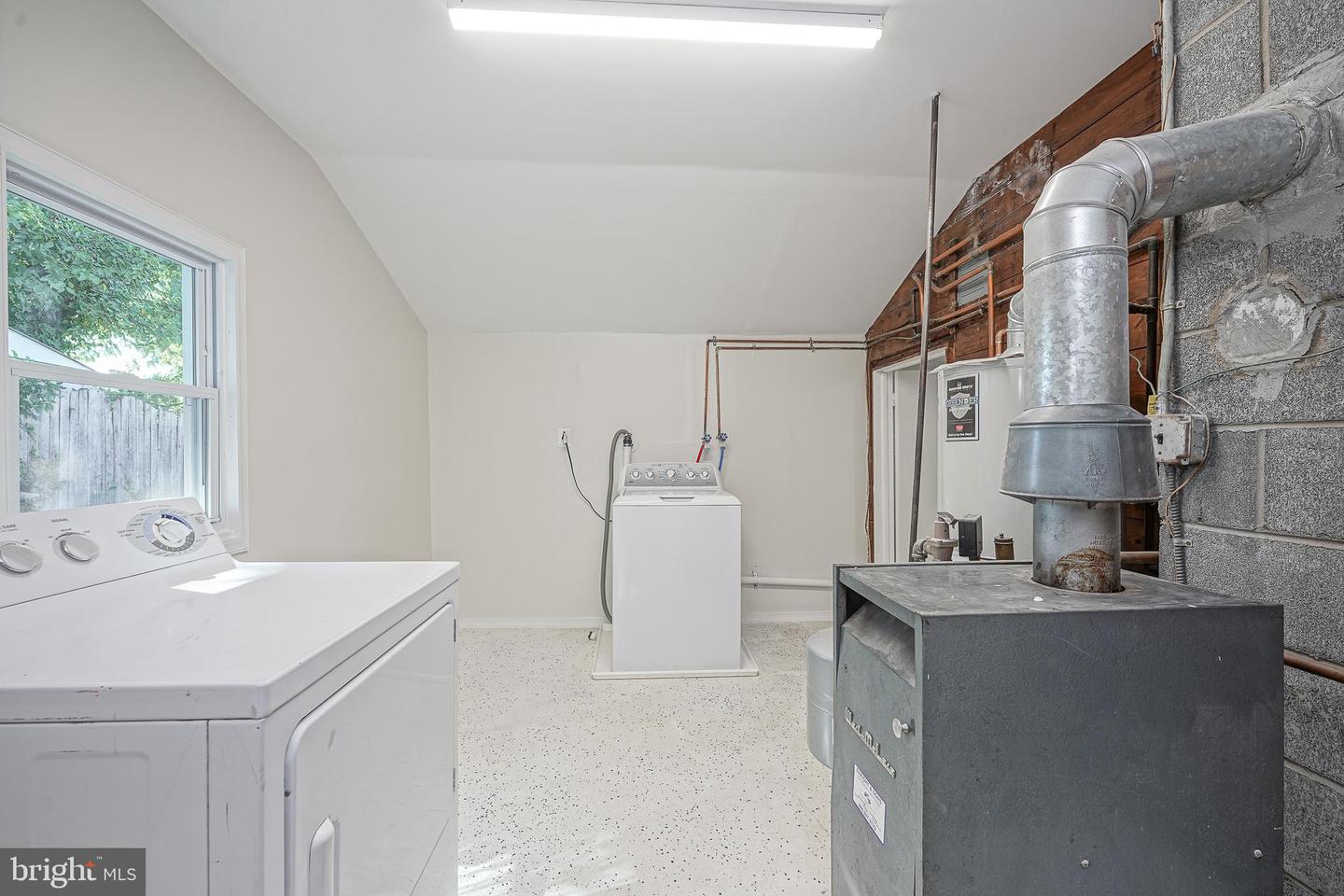 136 N Read Ave #b Property Photo 12