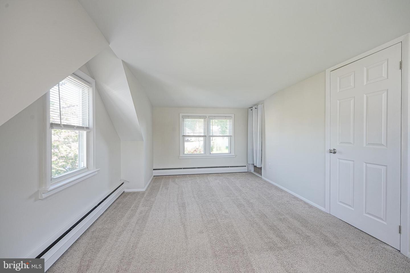 136 N Read Ave #b Property Photo 15