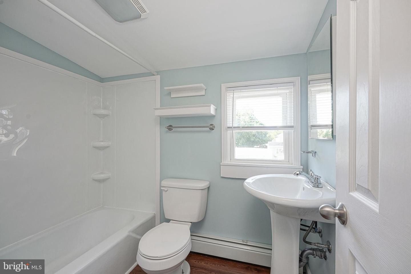 136 N Read Ave #b Property Photo 16