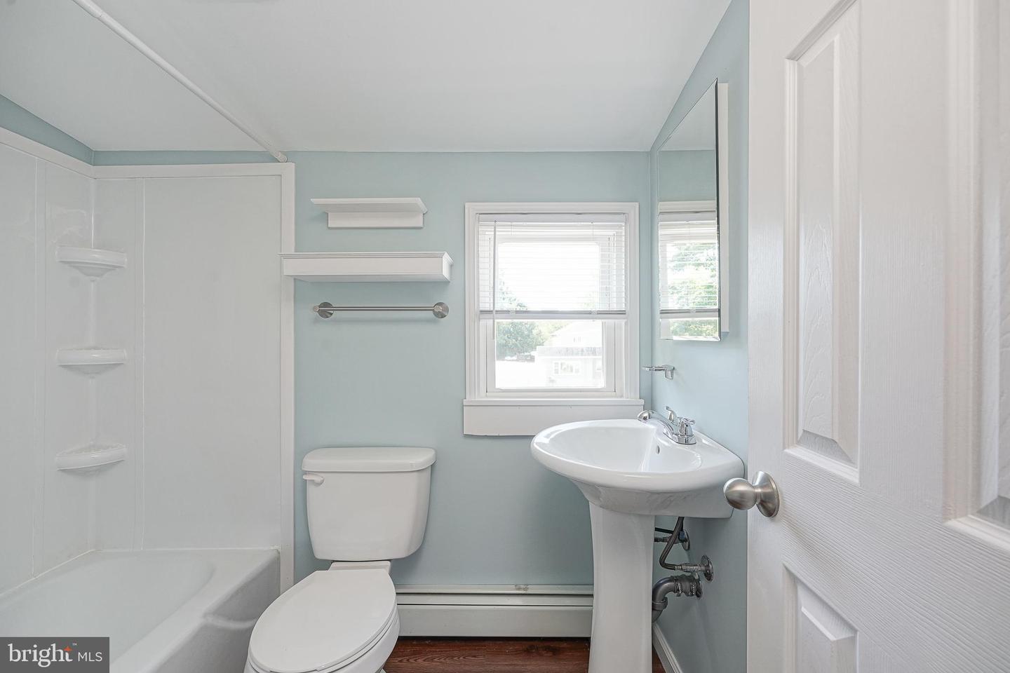136 N Read Ave #b Property Photo 17