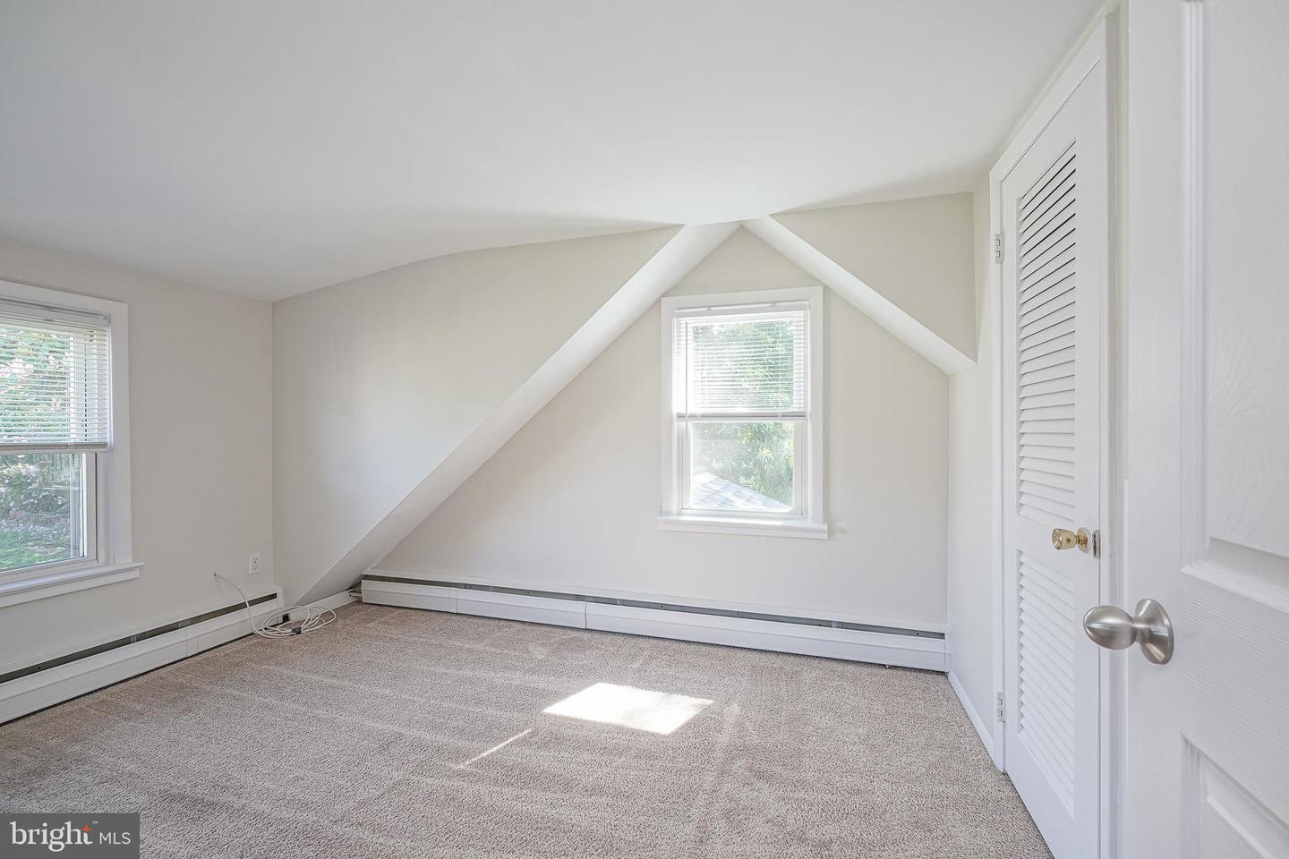 136 N Read Ave #b Property Photo 18