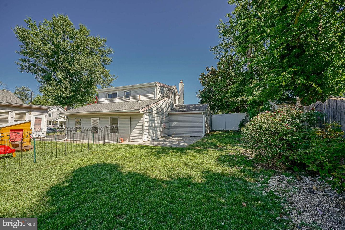 136 N Read Ave #b Property Photo 19