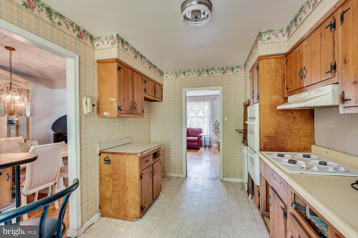 317 Brookmead Dr Property Photo 8