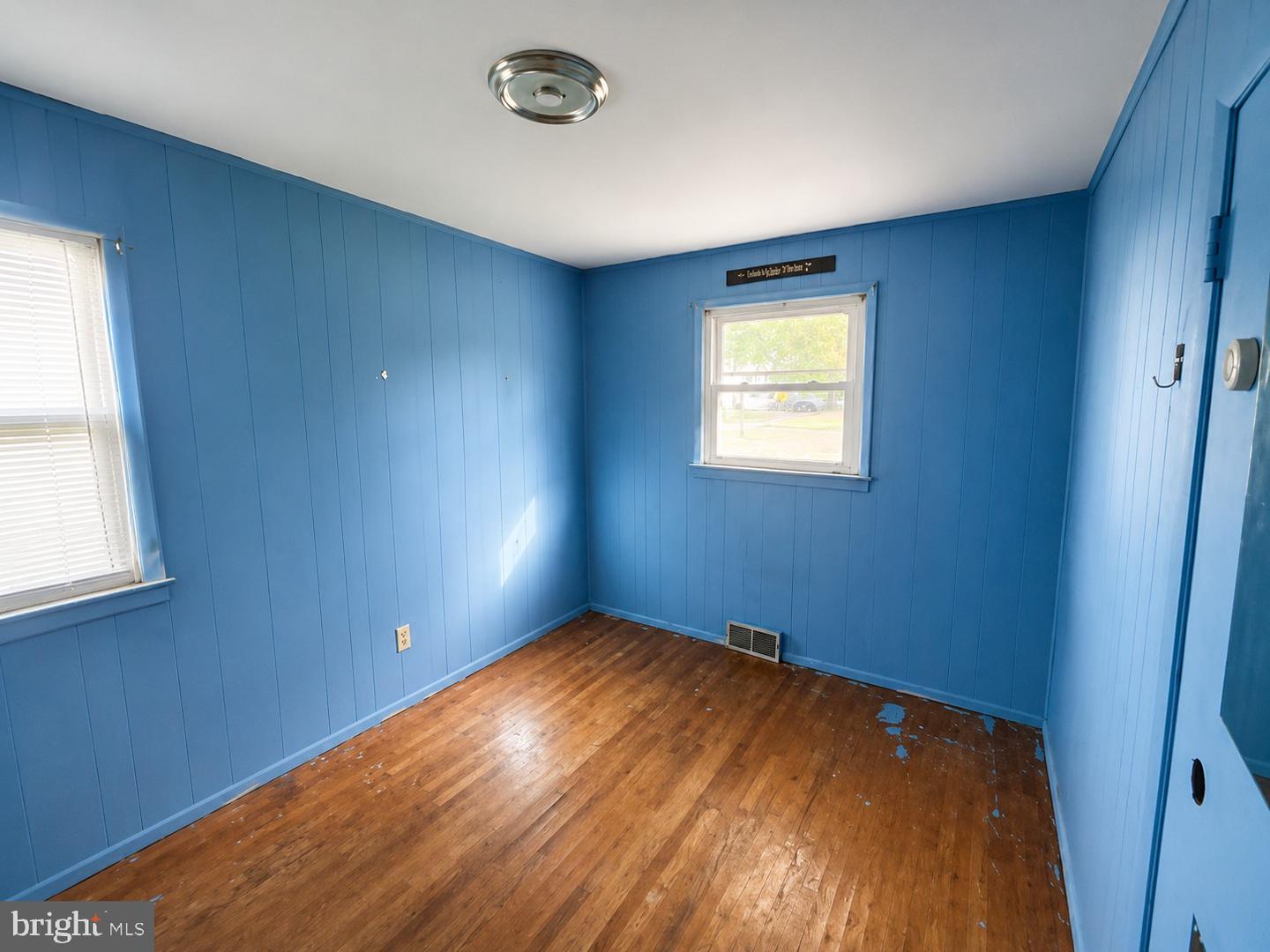 115 Phillips Ave Property Photo 8