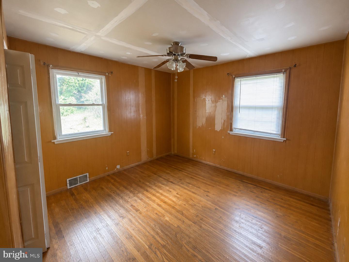 115 Phillips Ave Property Photo 10