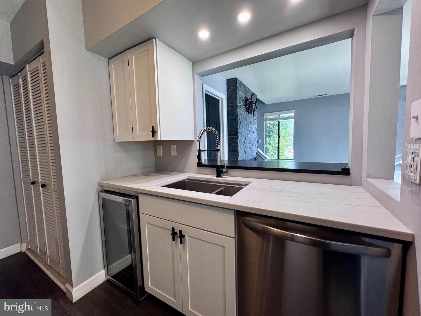 1403 Roberts Way Property Photo 10