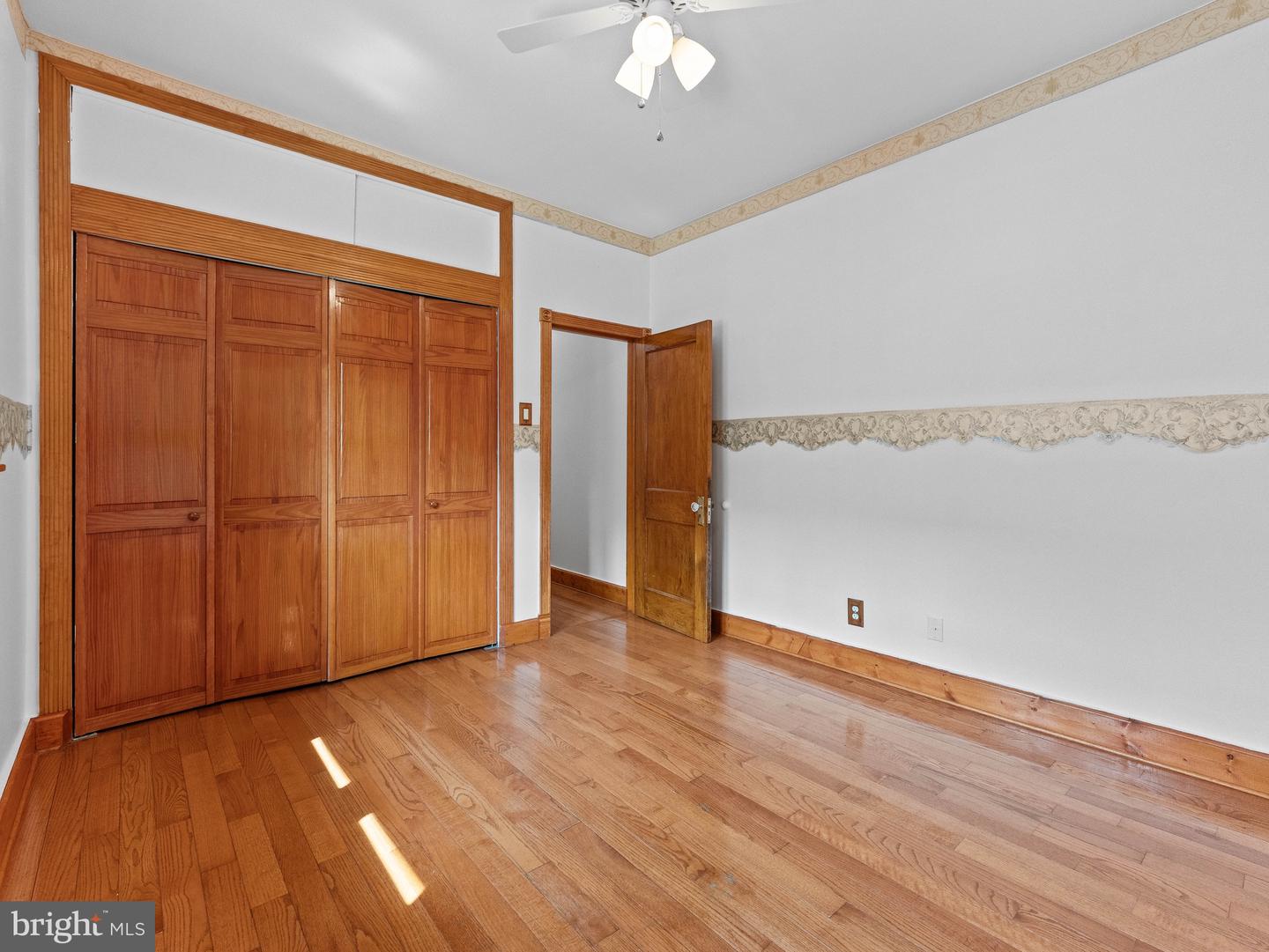 245 S Logan Ave Property Photo 24