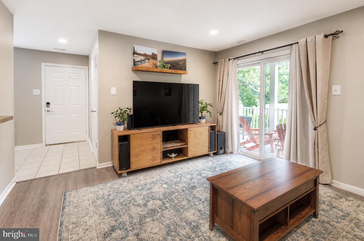 411 Gregorys Way Property Photo 12