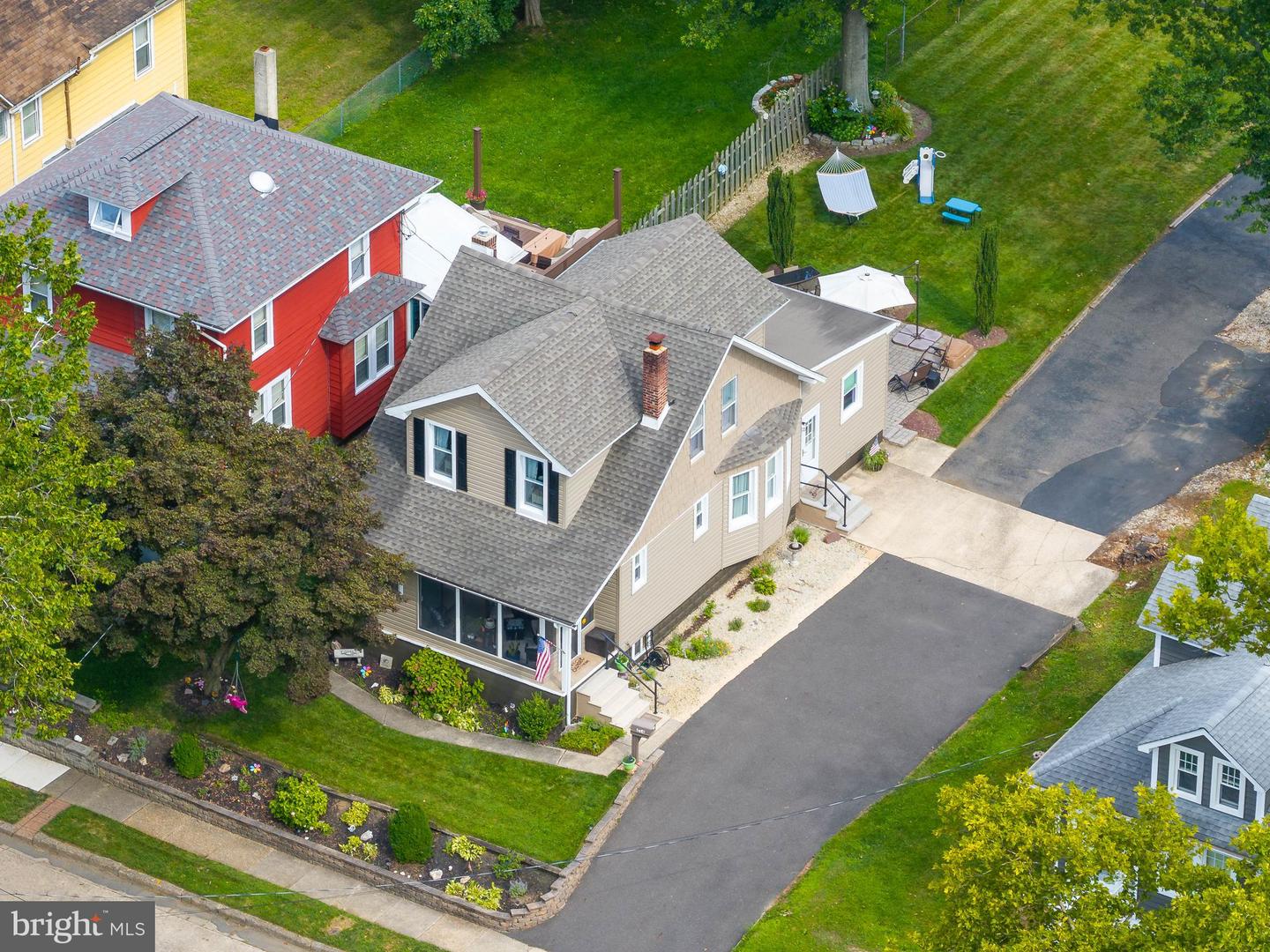 214 Spruce St Property Photo 39