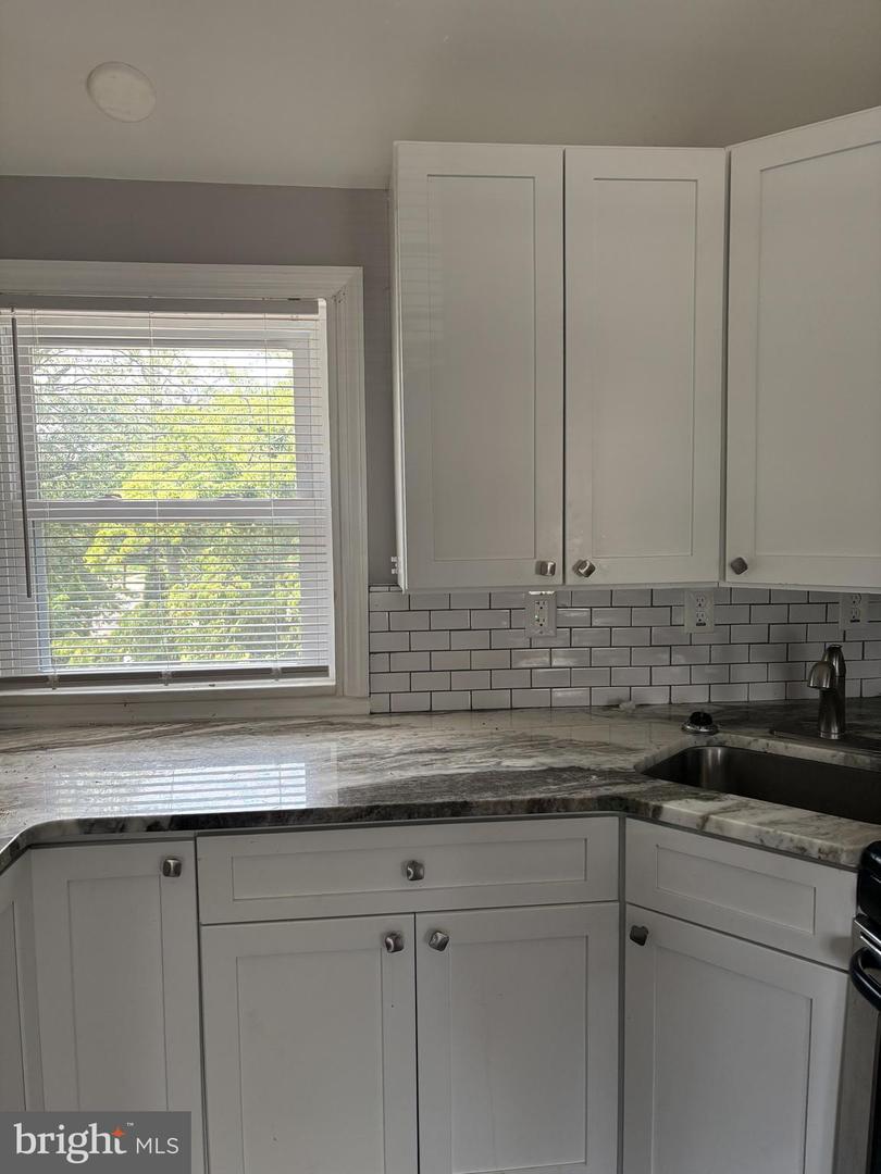 501 Rt W Property Photo 3