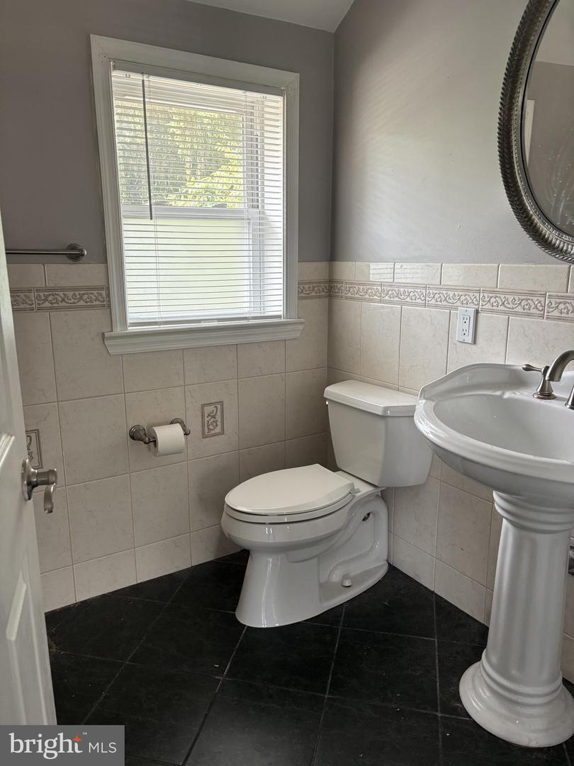 501 Rt W Property Photo 5