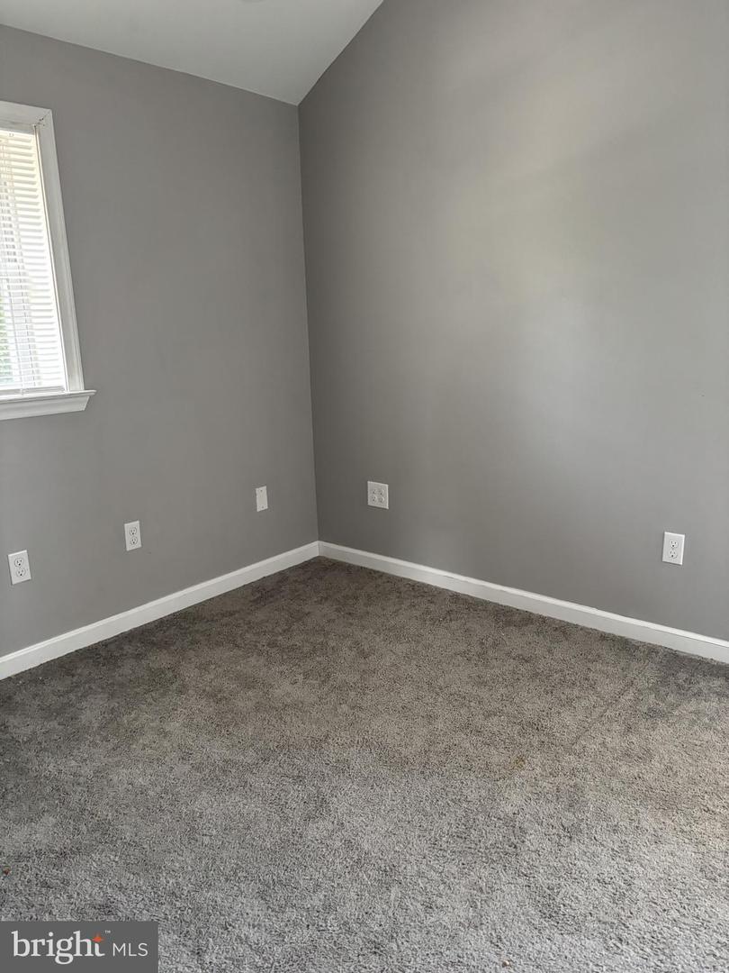 501 Rt W Property Photo 7
