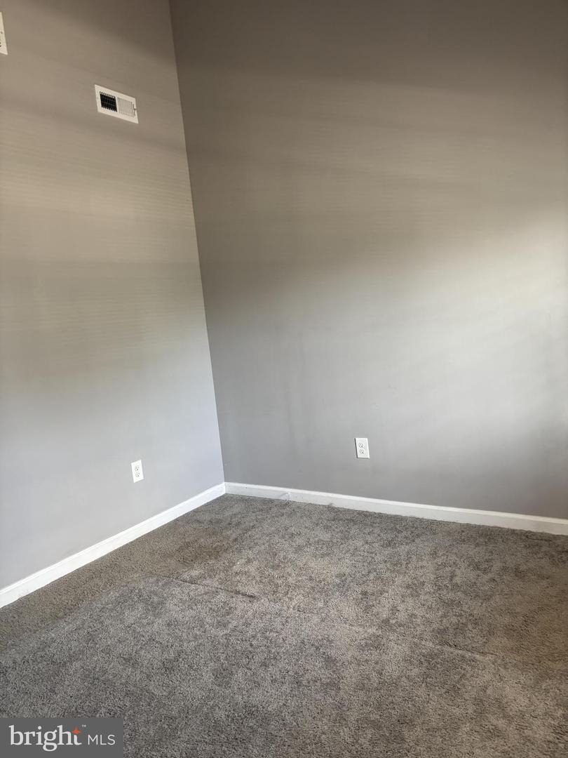 501 Rt W Property Photo 15